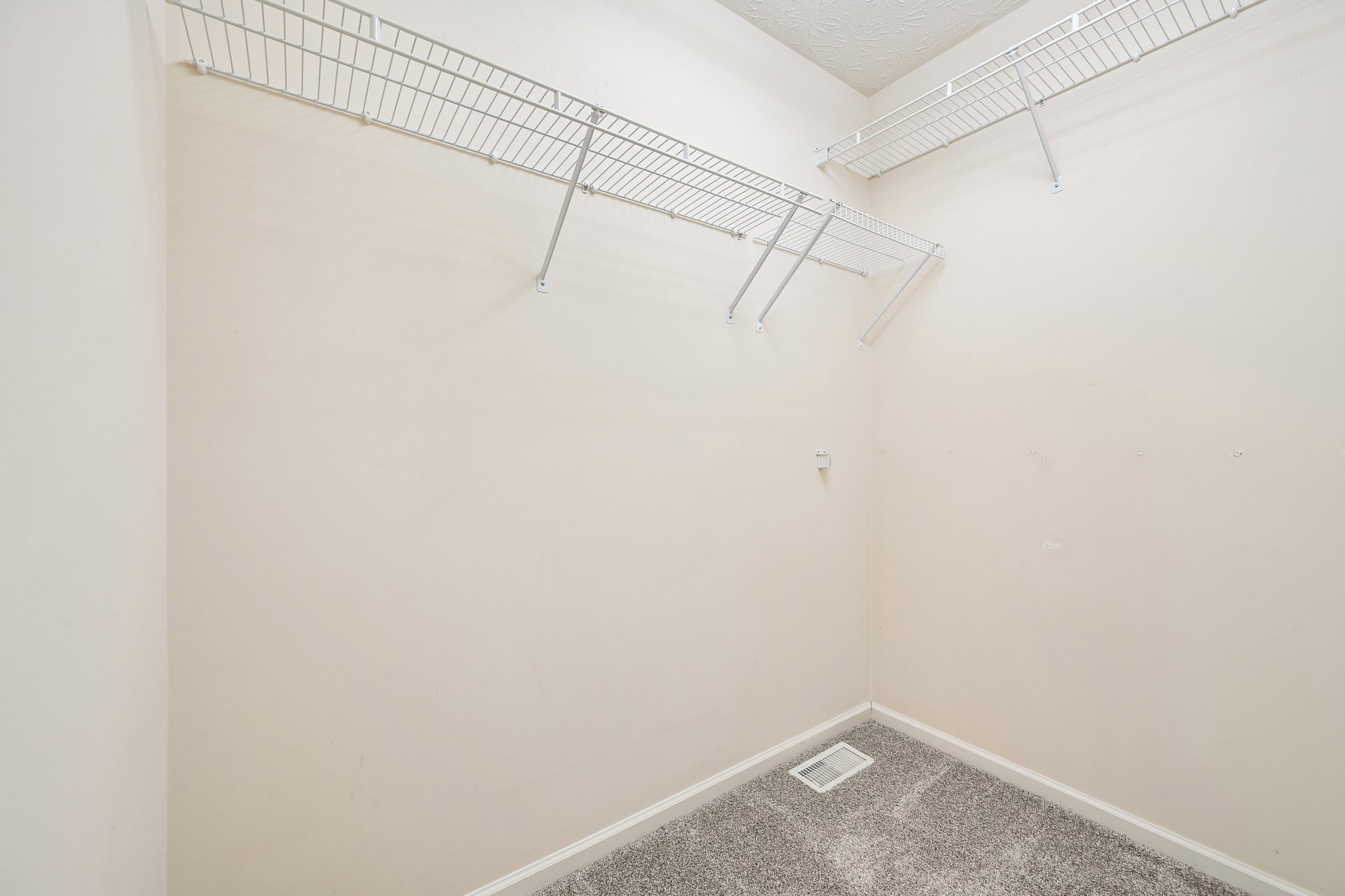 Grove Walk Ct-S1607-039.jpg