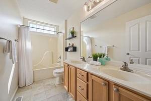 Grove Walk Ct-S1607-024.jpg