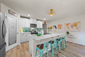Kitchen with Island Seating