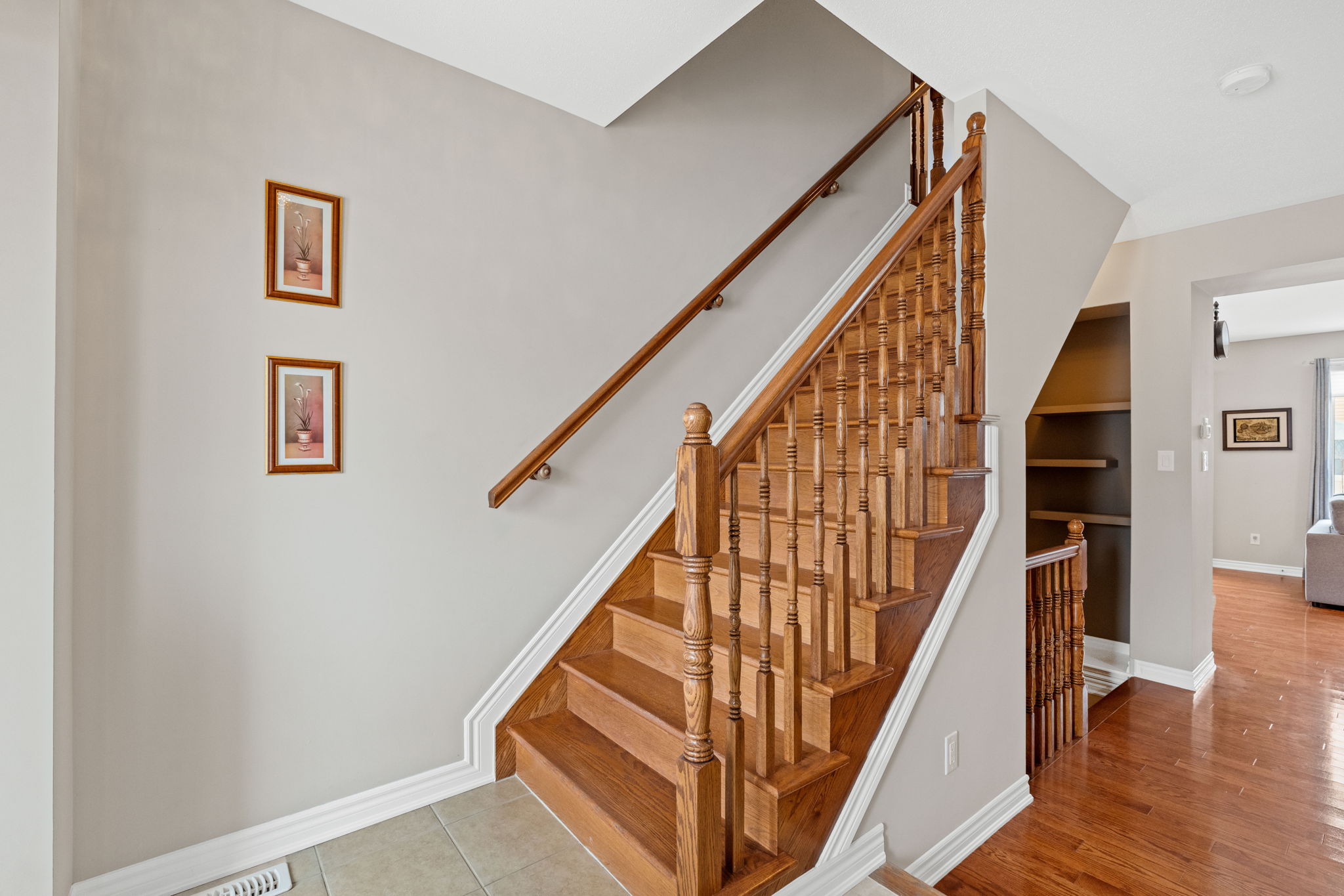 618 Calla Lily Terrace, Ottawa, ON K4A 0V3 Inside Ottawa Media