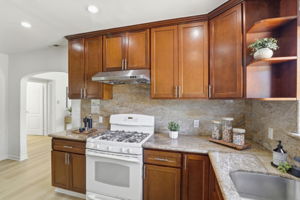 015_F8_618 Genine Ct