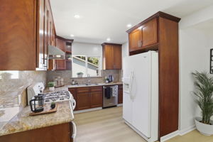 016_F8_618 Genine Ct