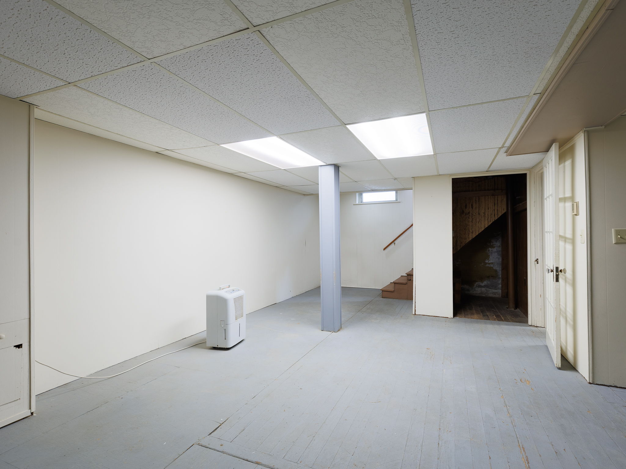 618 Holcomb St-41