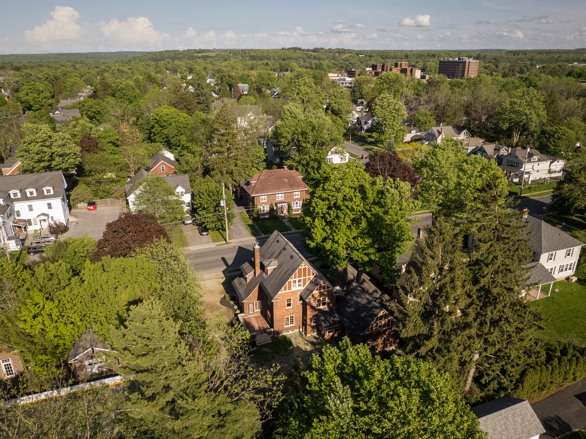 618 Holcomb St-65