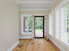 618 Holcomb St-8