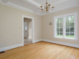 618 Holcomb St-13