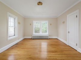 618 Holcomb St-31