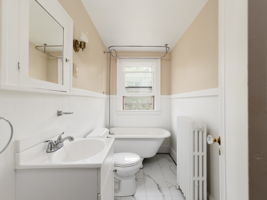 618 Holcomb St-38