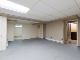 618 Holcomb St-42