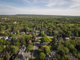 618 Holcomb St-59