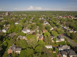 618 Holcomb St-61