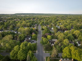 618 Holcomb St-71