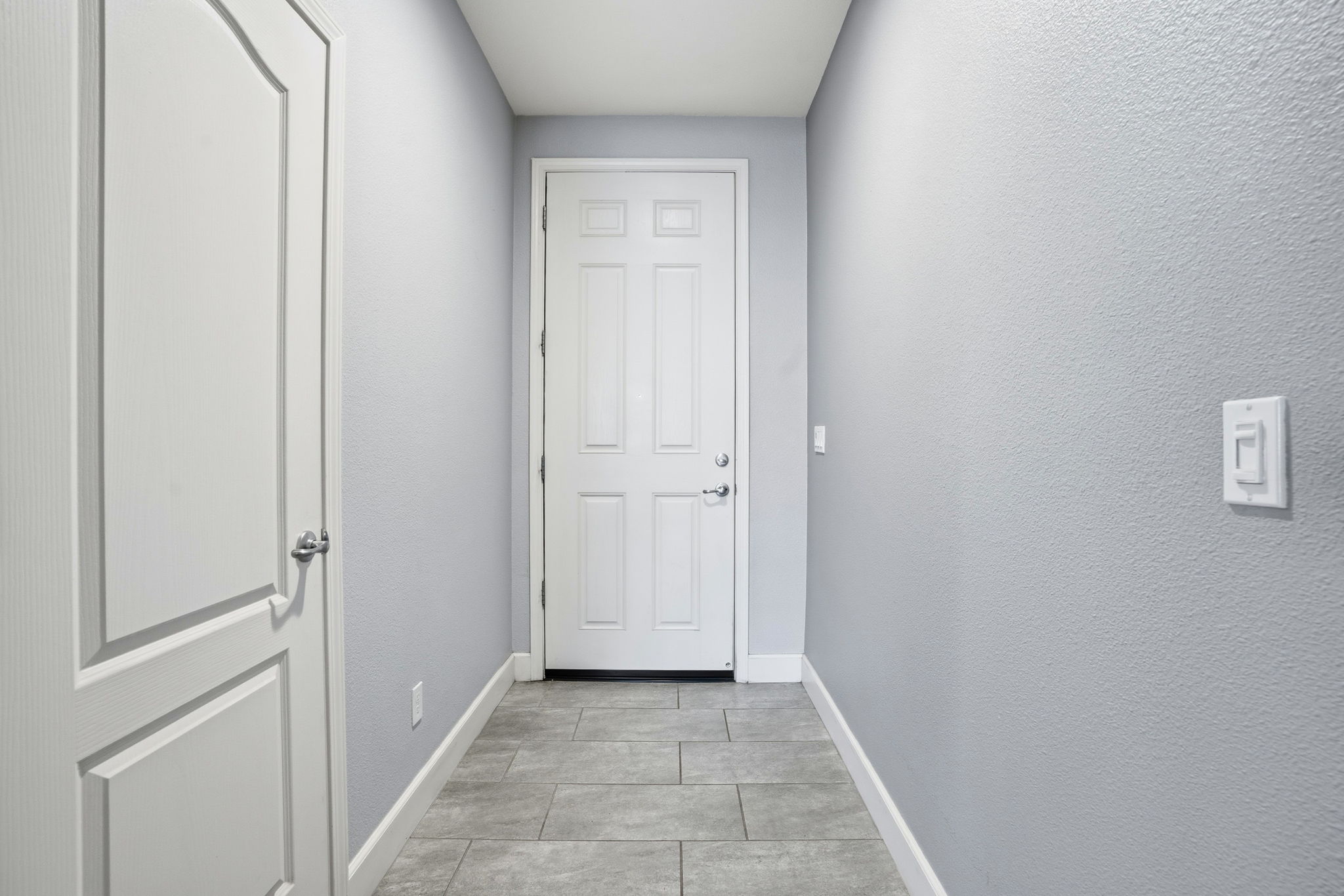 007_F8_618 Machado St