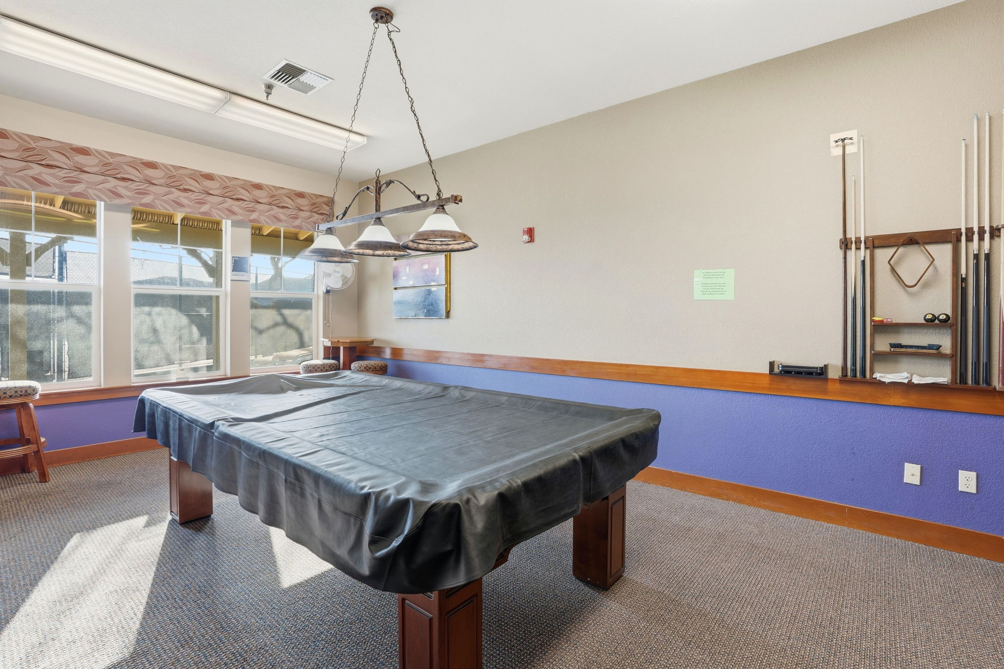 057_F8_618 Machado St