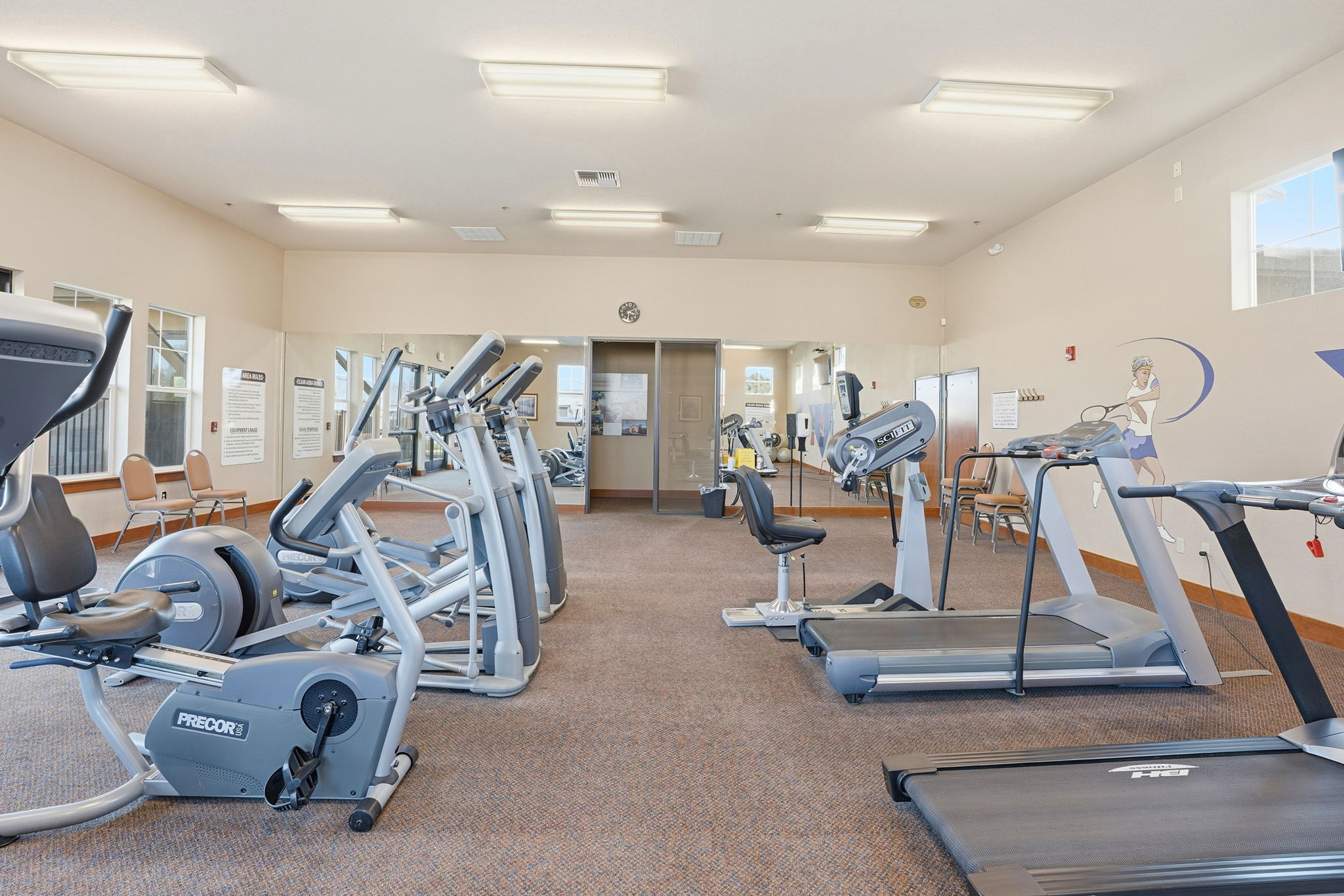 061_F8_618 Machado St