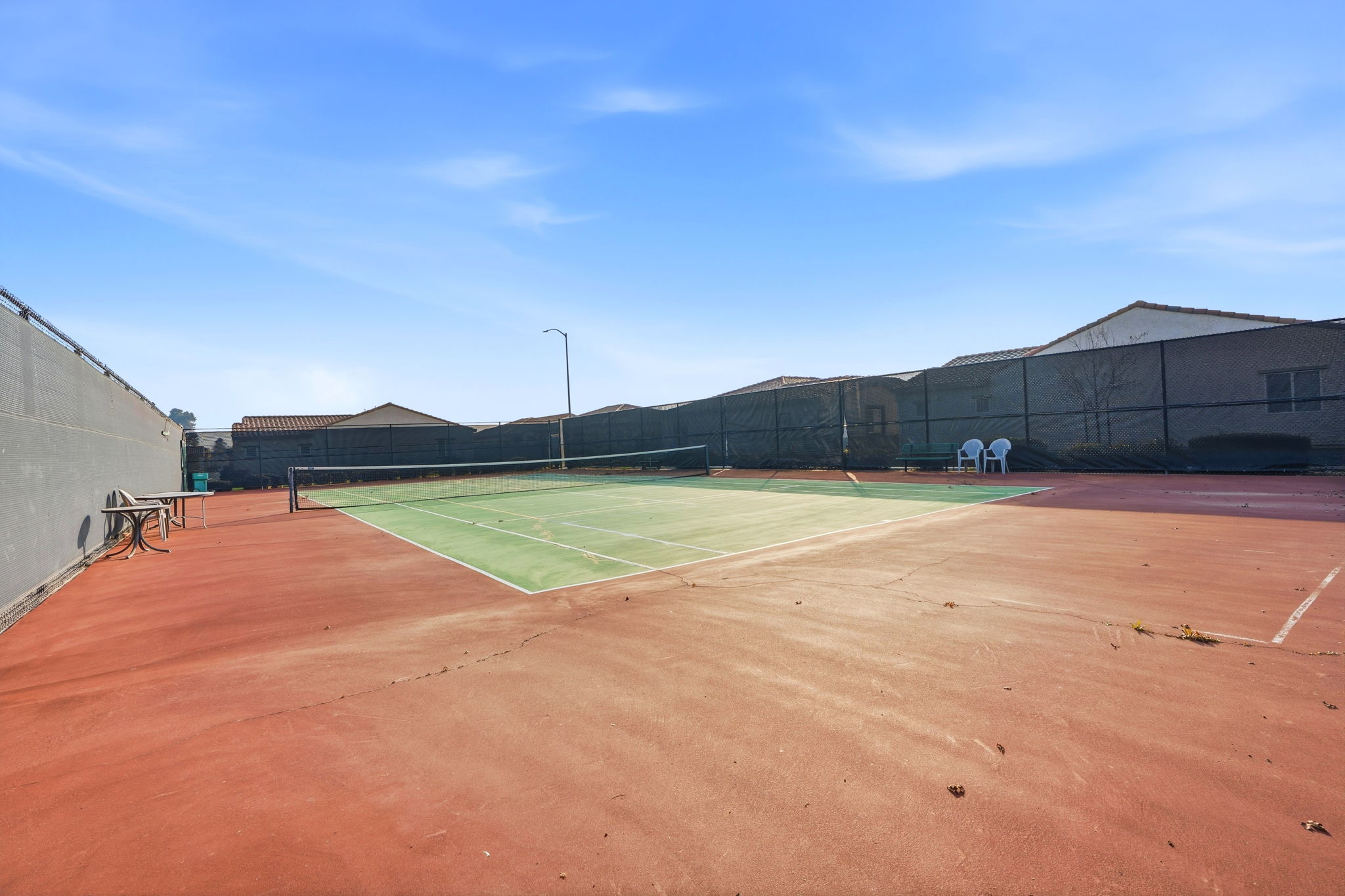 071_F8_618 Machado St