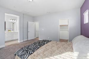 022_F8_618 Machado St