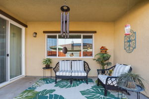 035_F8_618 Machado St