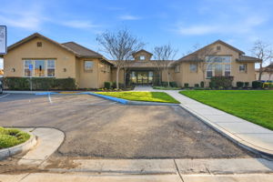 045_F8_618 Machado St