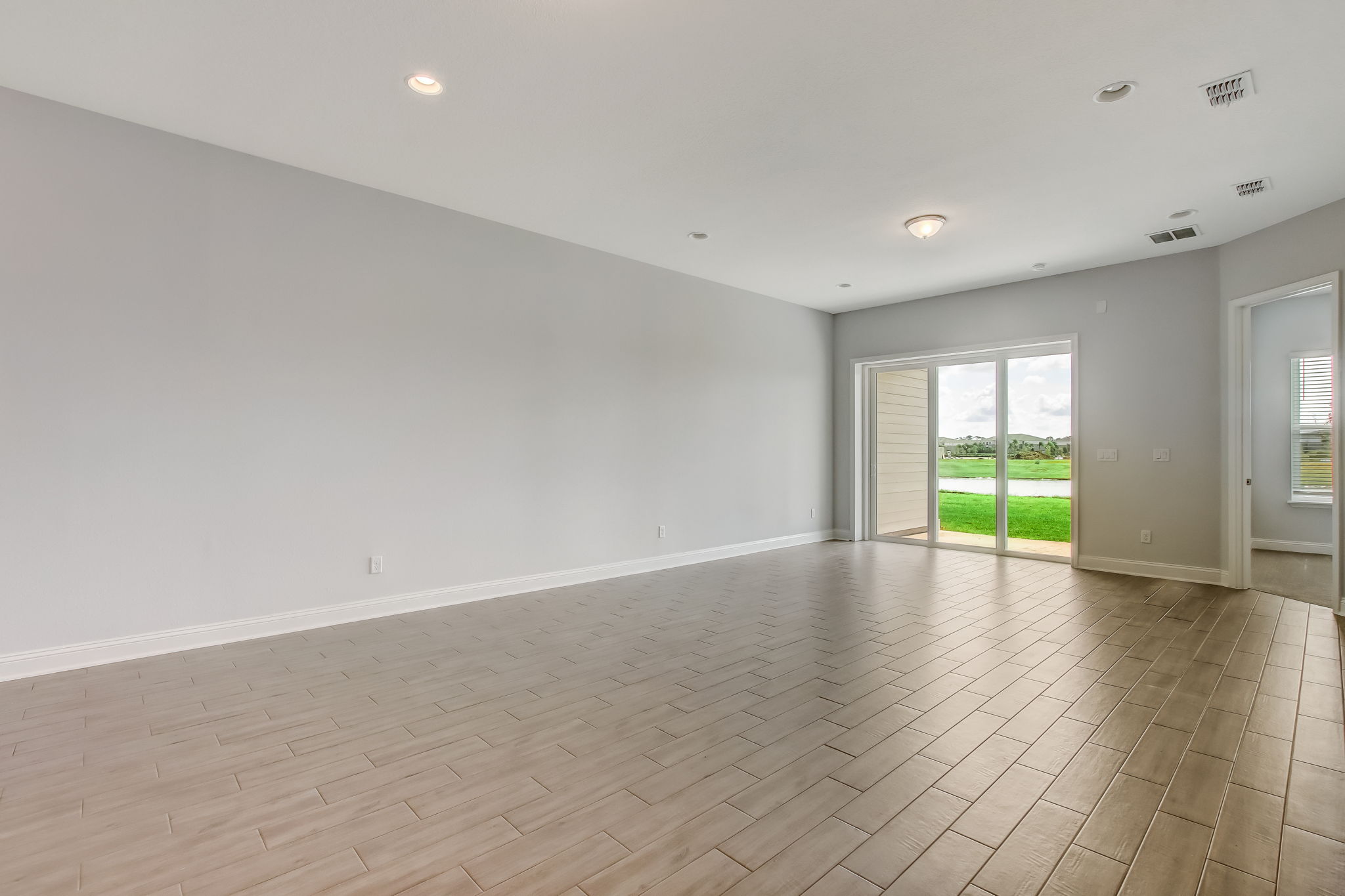 Living Room/Dining Room