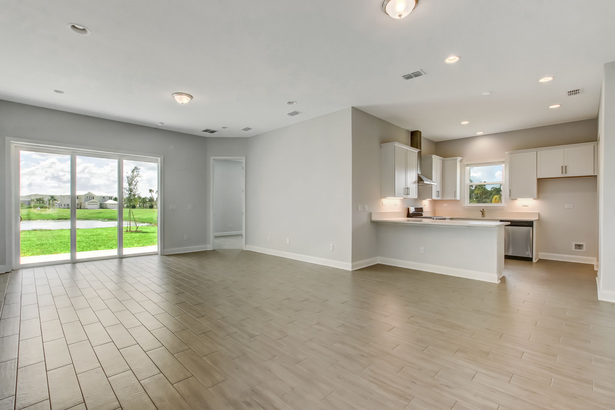 Living Room/Dining Room