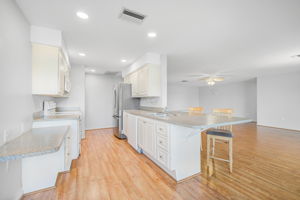 618 Santa Margerita Ln-8