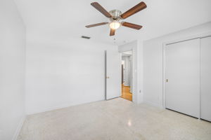 618 Santa Margerita Ln-25