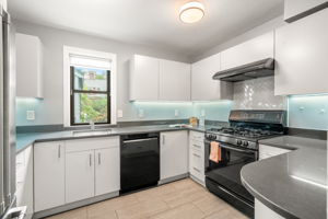 Image (6 of 49)