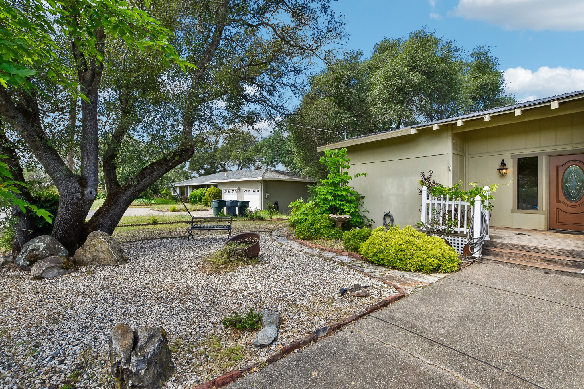 Rustic Hills Dr-S2804-006.jpg