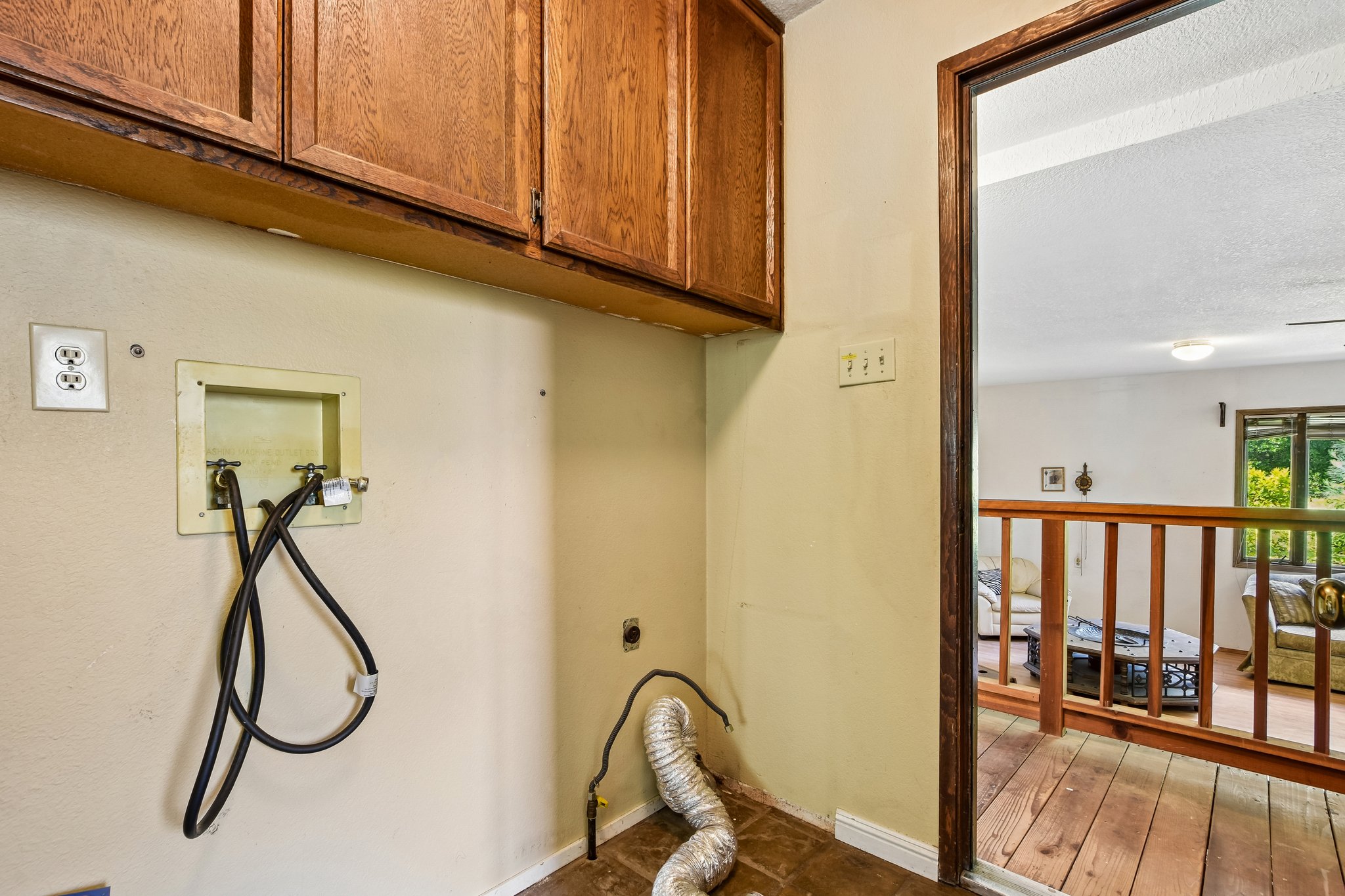 Rustic Hills Dr-S2804-018.jpg