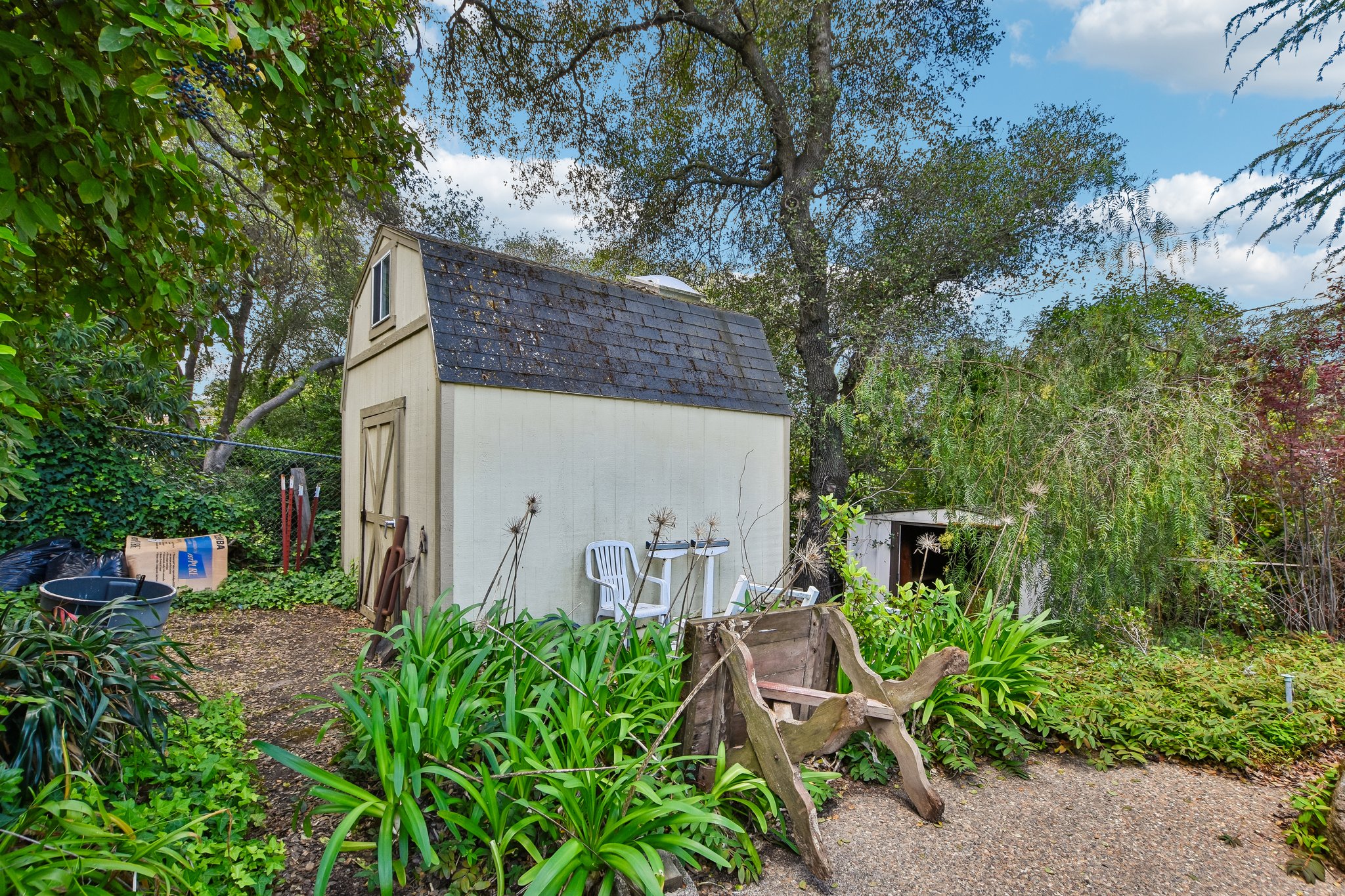 Rustic Hills Dr-S2804-039.jpg