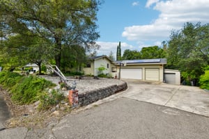 Rustic Hills Dr-S2804-003.jpg