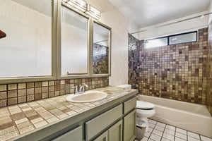 Rustic Hills Dr-S2804-024.jpg