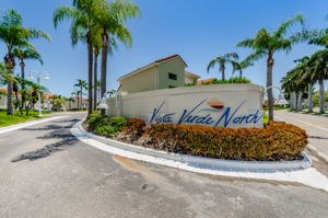 Vista Verde North Sign