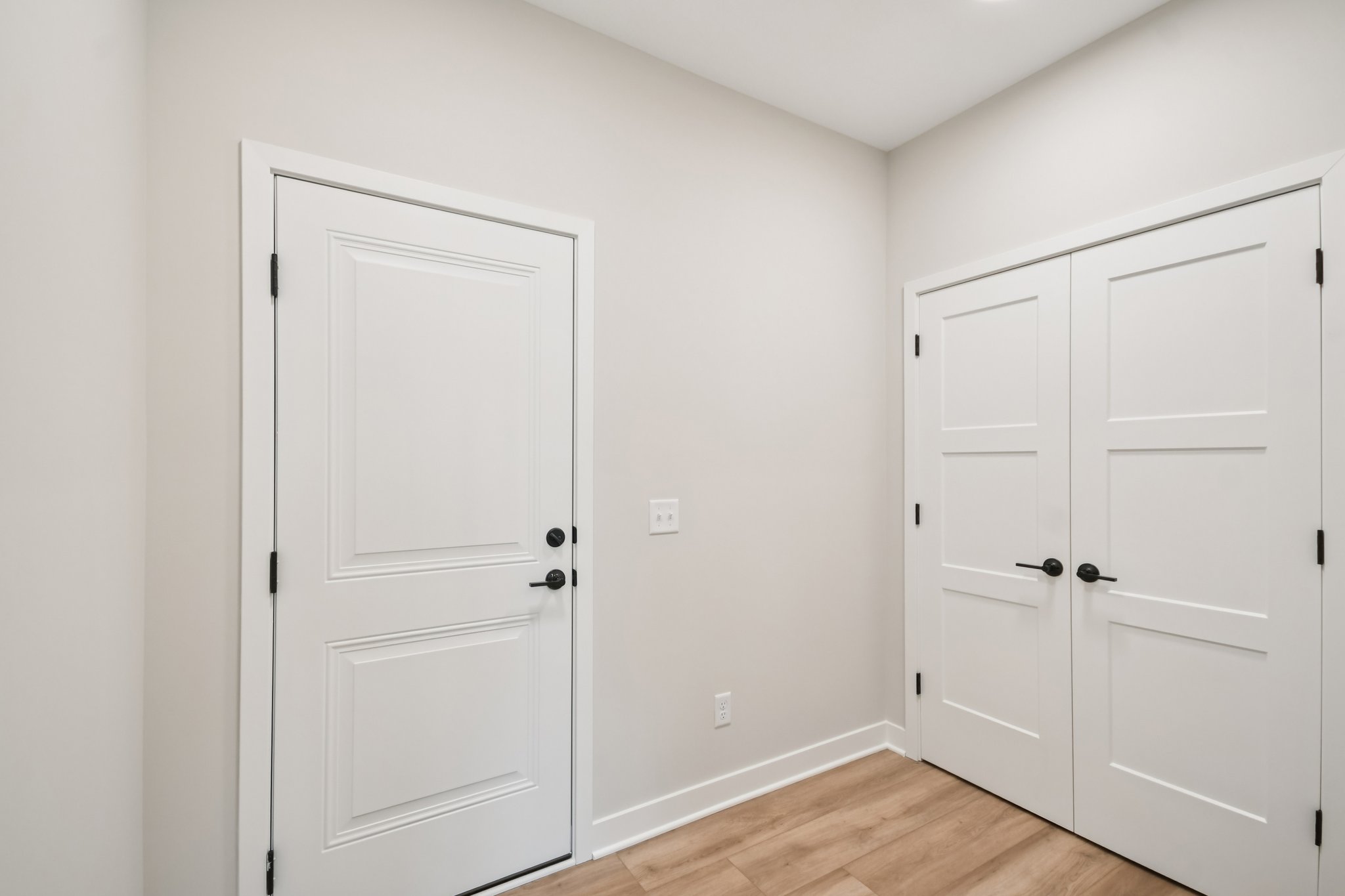 Harkness Ave S-S1610-028.jpg