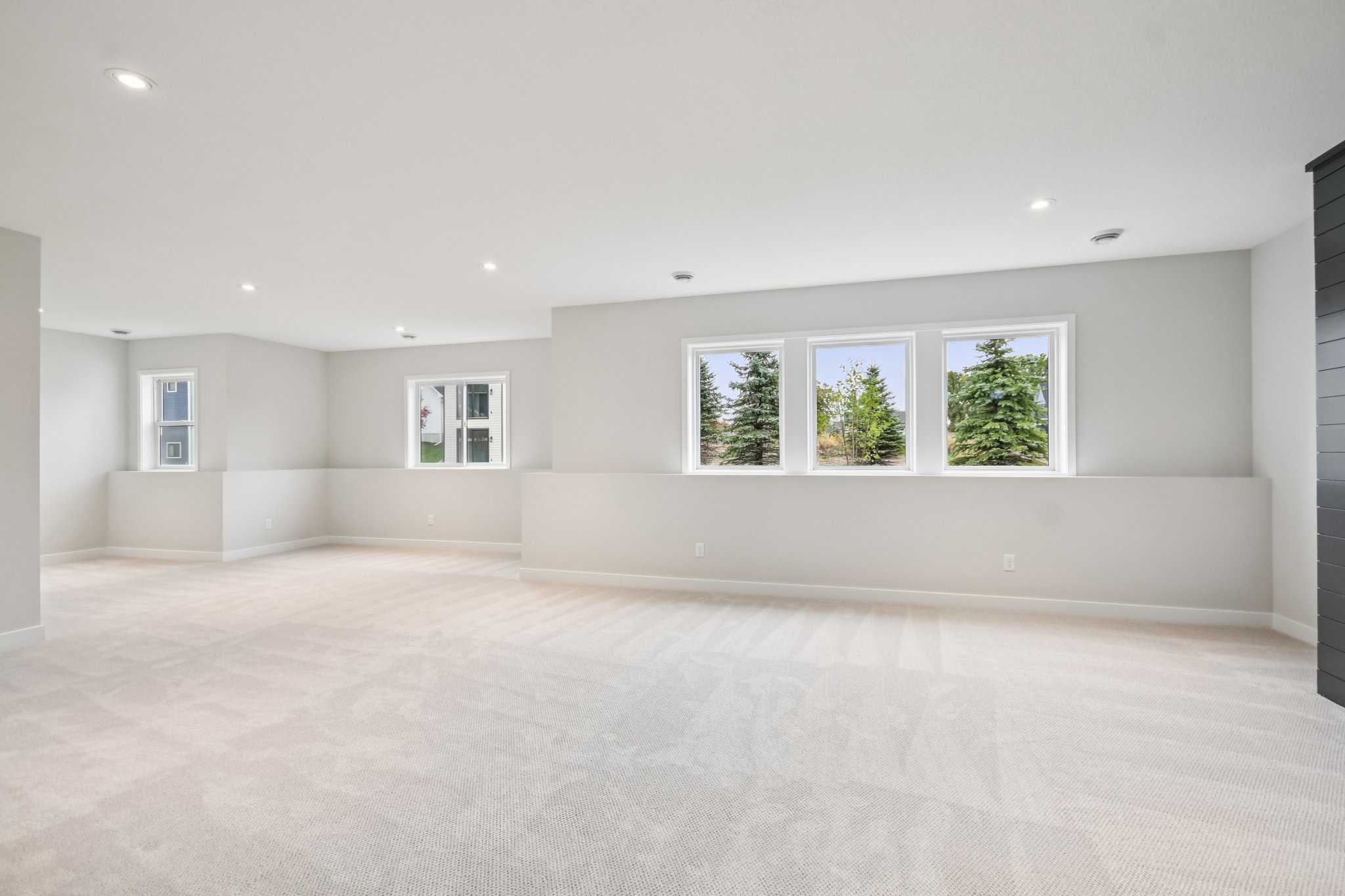 Harkness Ave S-S1610-030.jpg