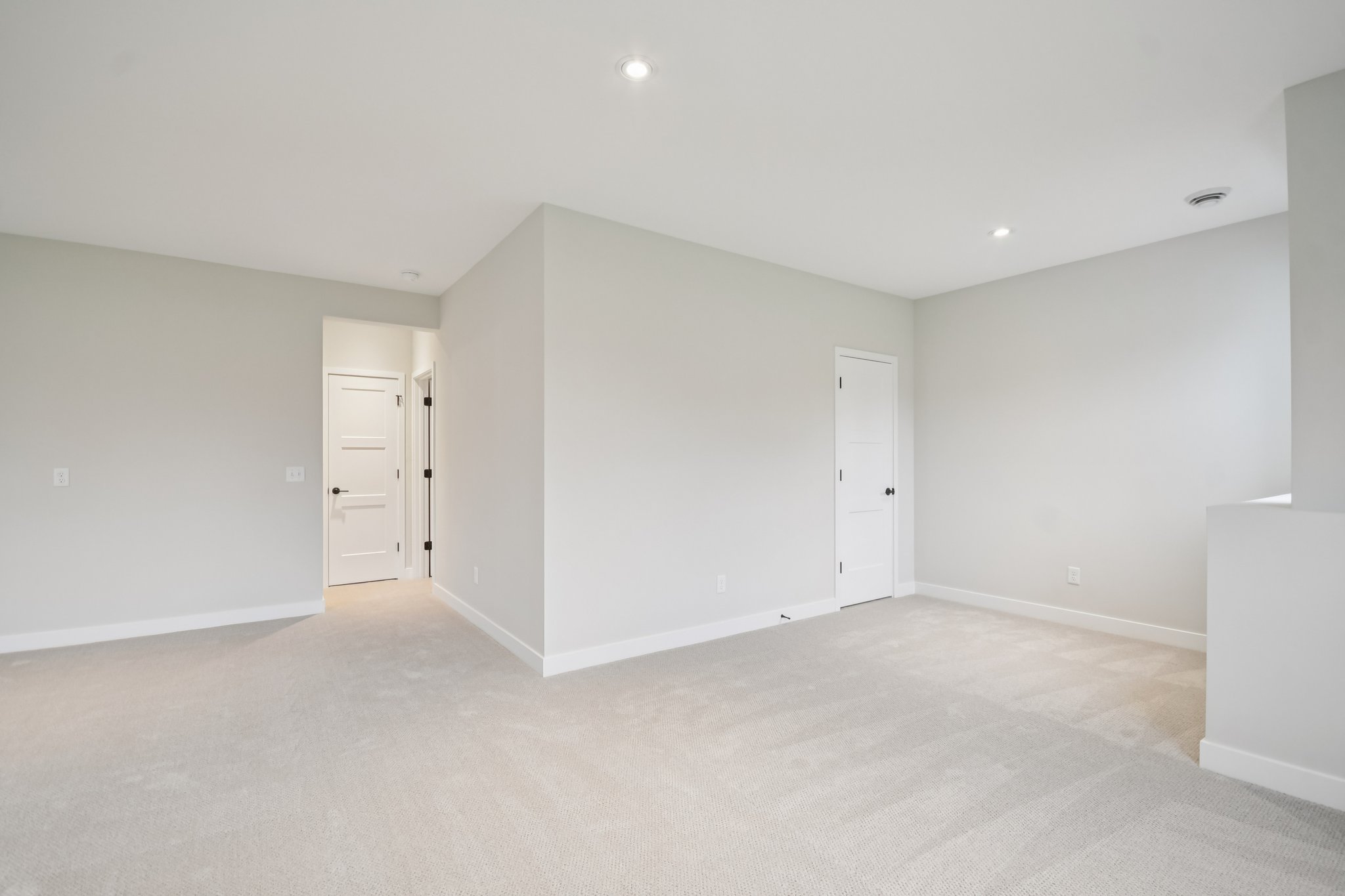 Harkness Ave S-S1610-034.jpg