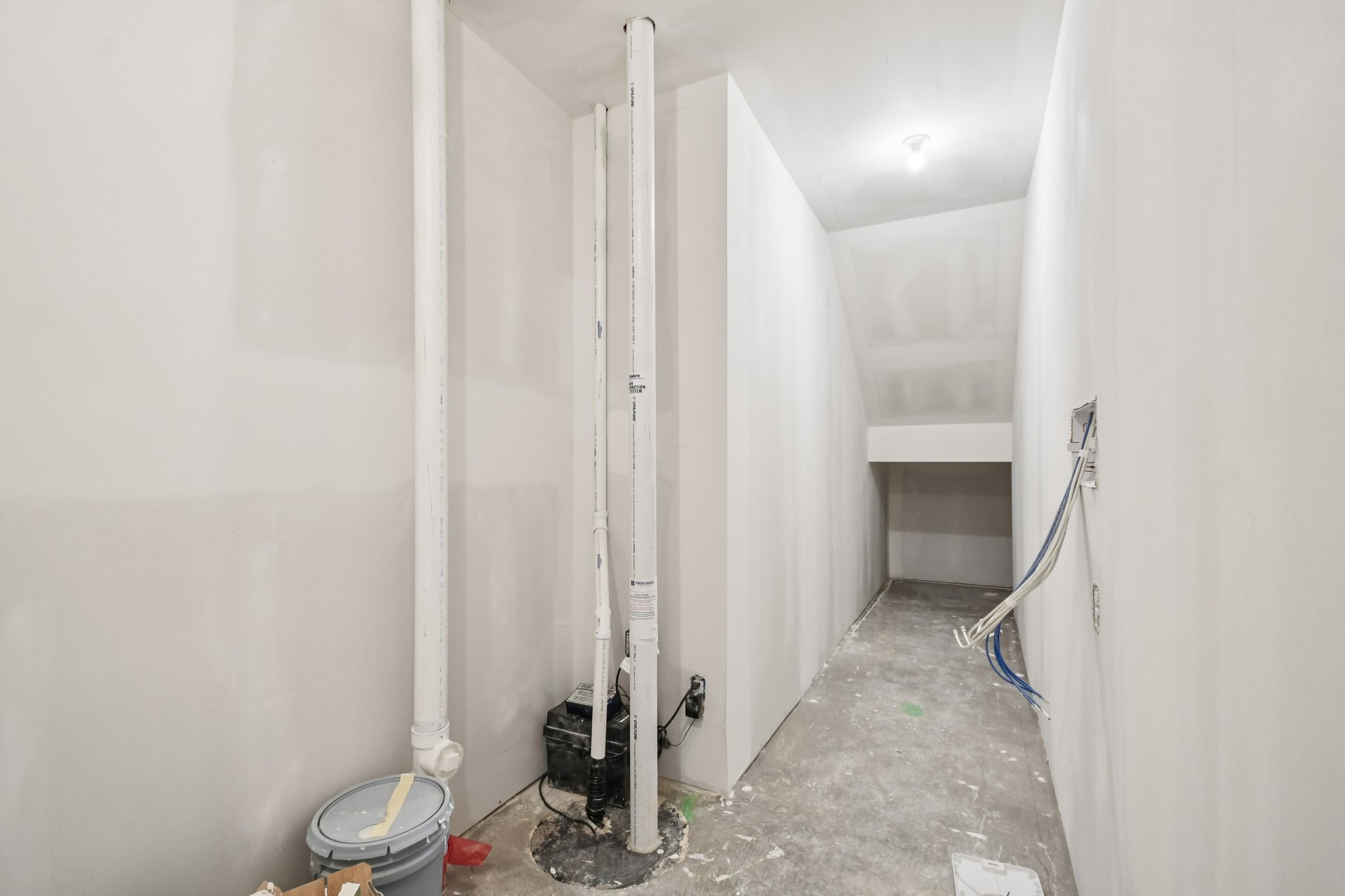 Harkness Ave S-S1610-067.jpg