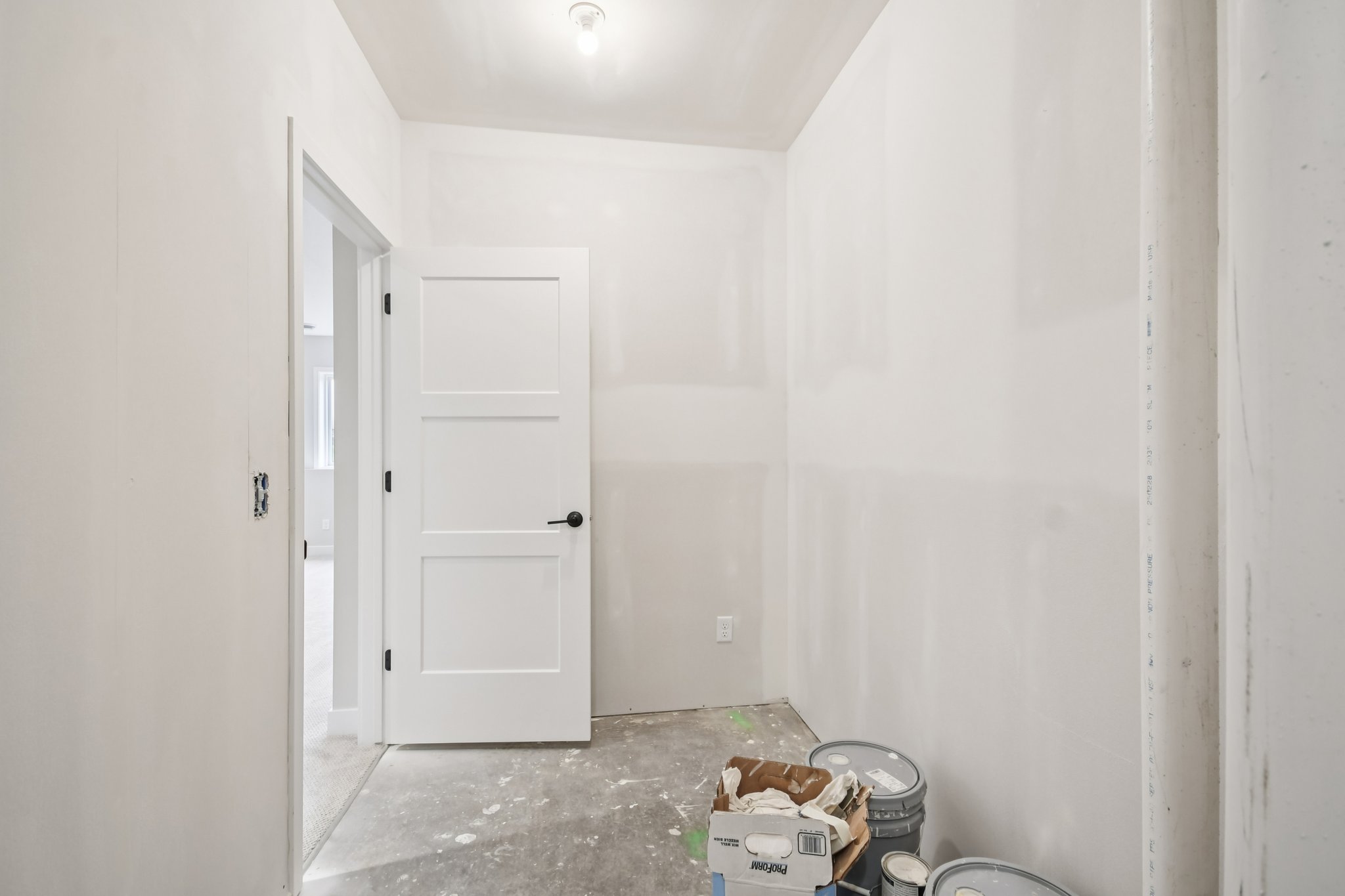Harkness Ave S-S1610-068.jpg