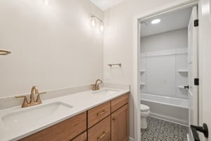Harkness Ave S-S1610-048.jpg