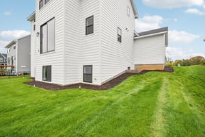 Harkness Ave S-S1610-073.jpg