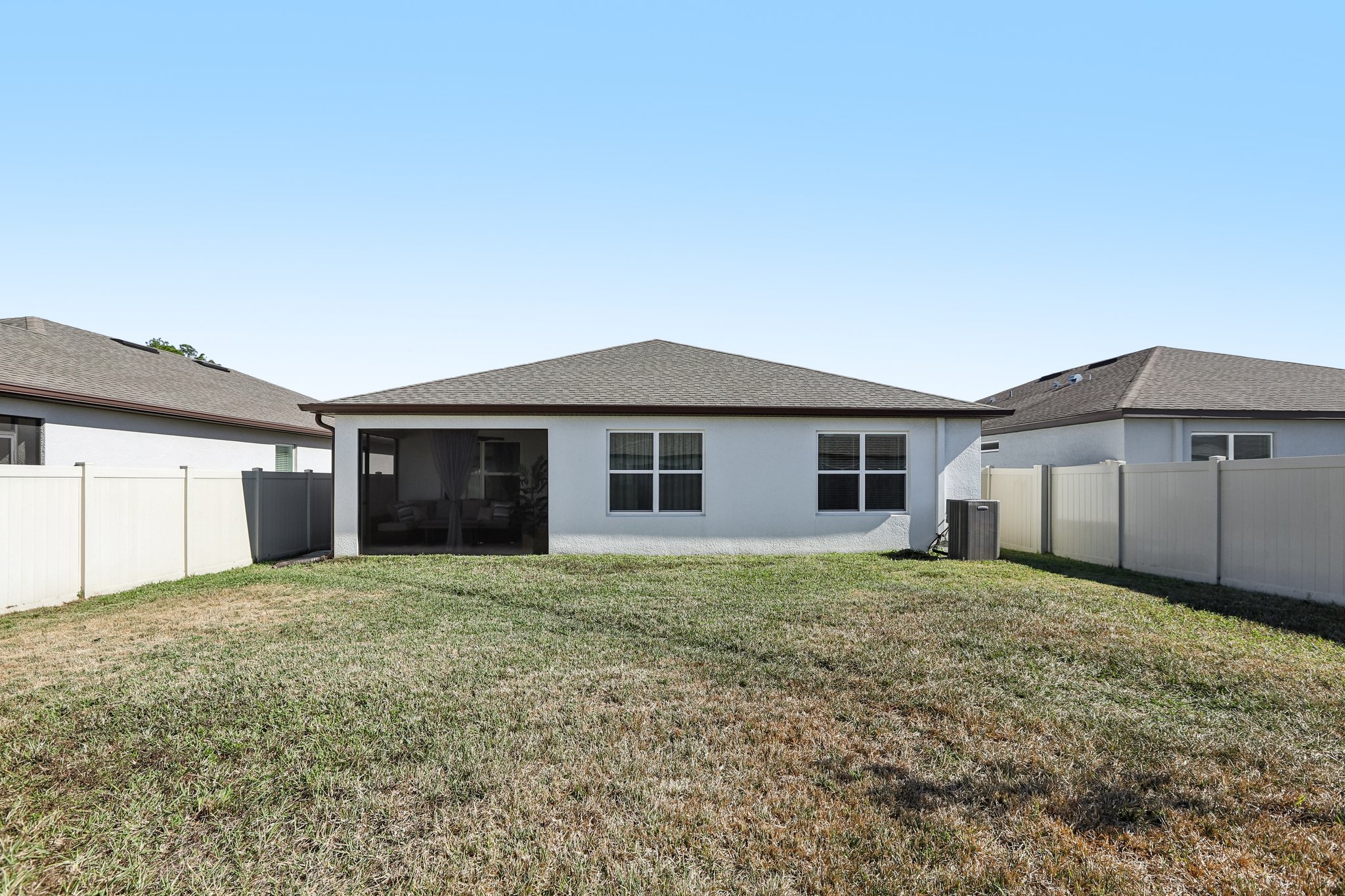 Dutton Dr-S1701-042.jpg