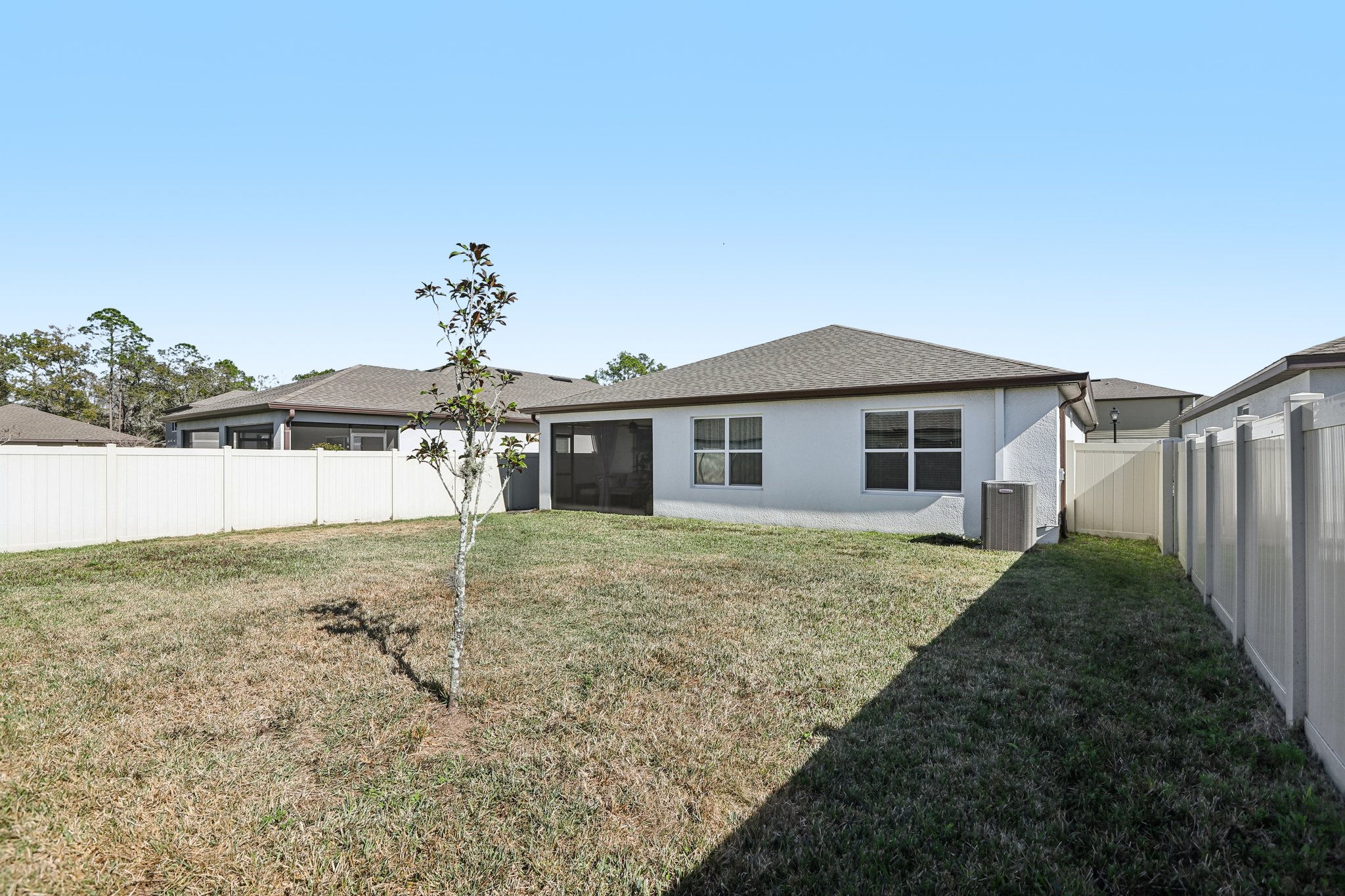 Dutton Dr-S1701-043.jpg