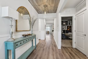 Dutton Dr-S1701-004.jpg