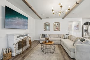 Dutton Dr-S1701-010.jpg