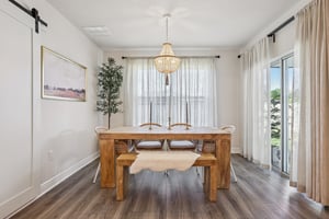 Dutton Dr-S1701-012.jpg