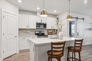 Dutton Dr-S1701-017.jpg