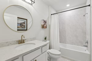 Dutton Dr-S1701-023.jpg