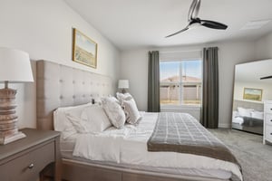 Dutton Dr-S1701-034.jpg