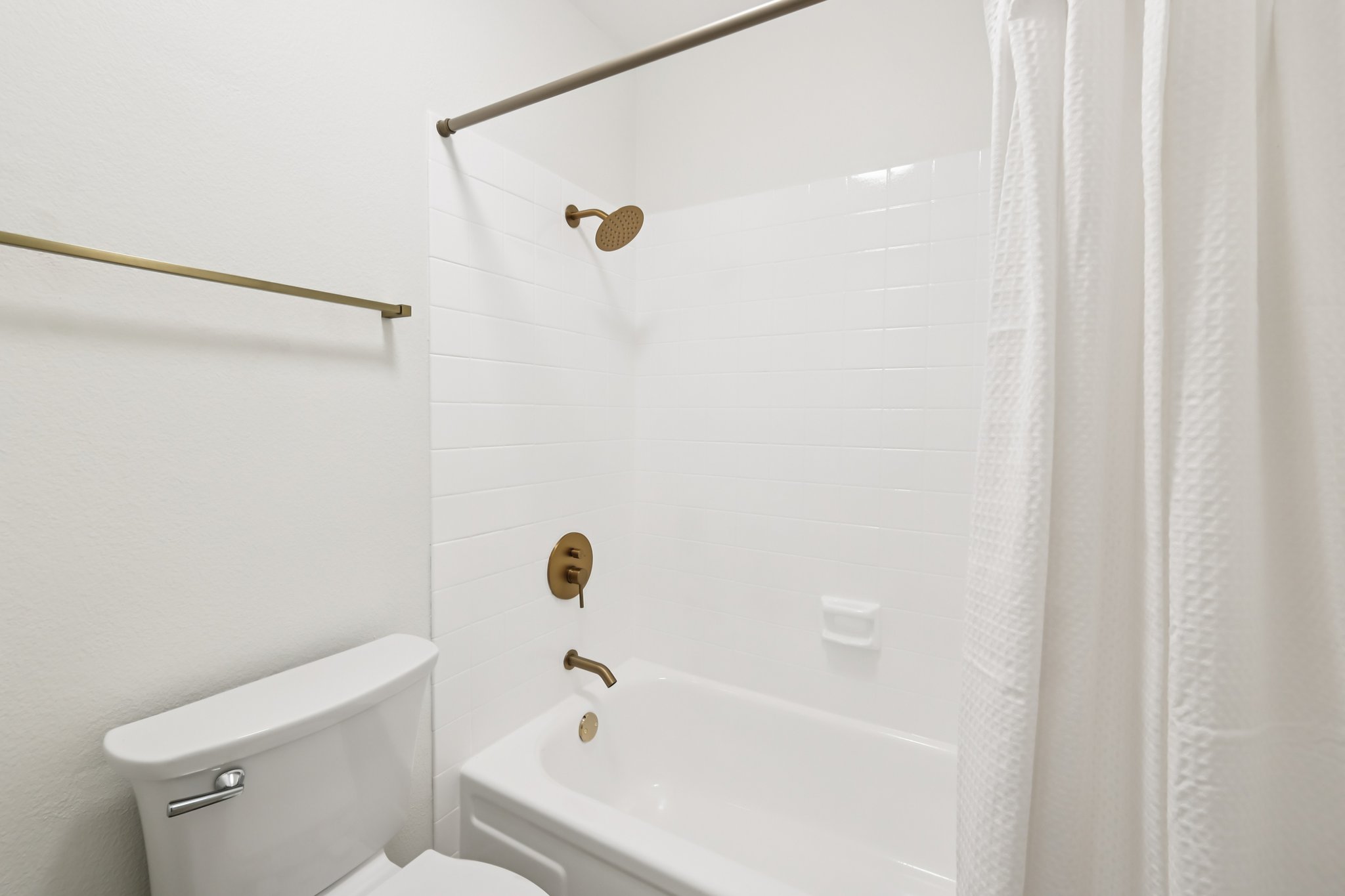 Agee St 186-S2403-026.jpg